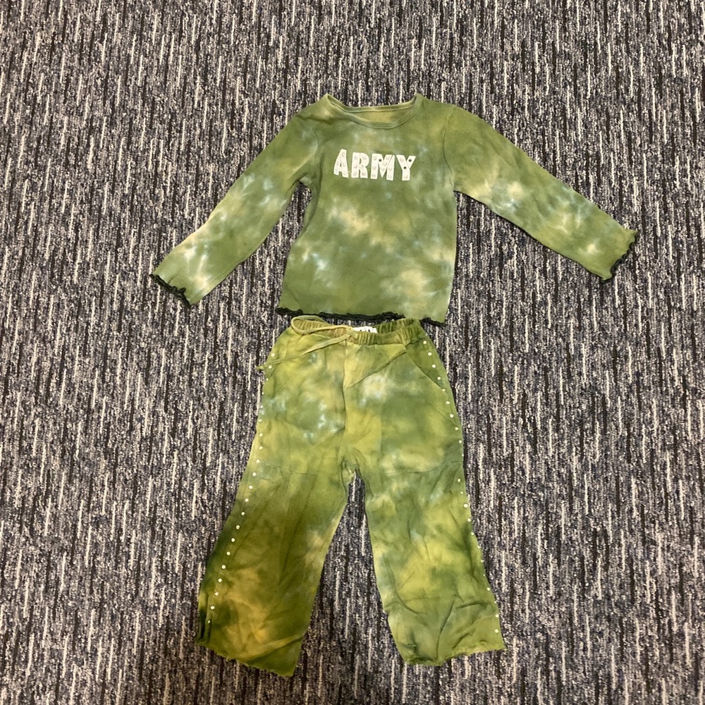 AMAZING CONDITION GREEN TIE DYE ARMY SET!!!